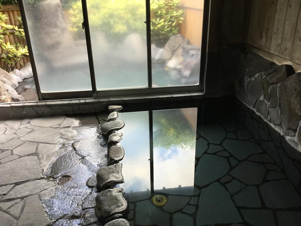 Yufuin Ryokan Tatsumi Hotell Exteriör bild